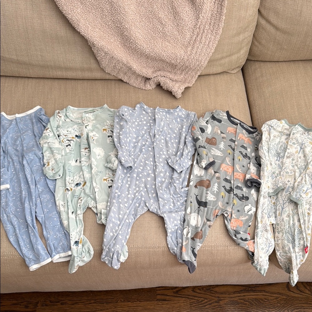 5 Magnetic Me onesies